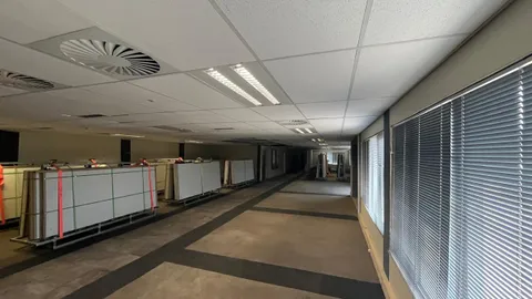 WhatsApp Image 2025-10-23 at 13.52.39 (4).